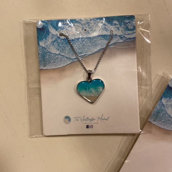 Necklace Bundle - Picture 2 of 4